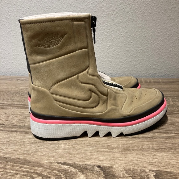 Air Jordan 1 Women’s 7 Shoes Boots New Nike NWT - Picture 5 of 14